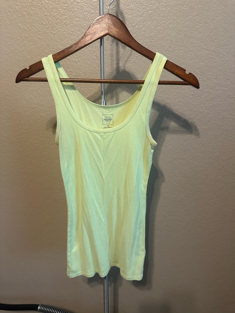 Mossimo Supply Co. Scoop Neck Tank Top - Pale Yellow